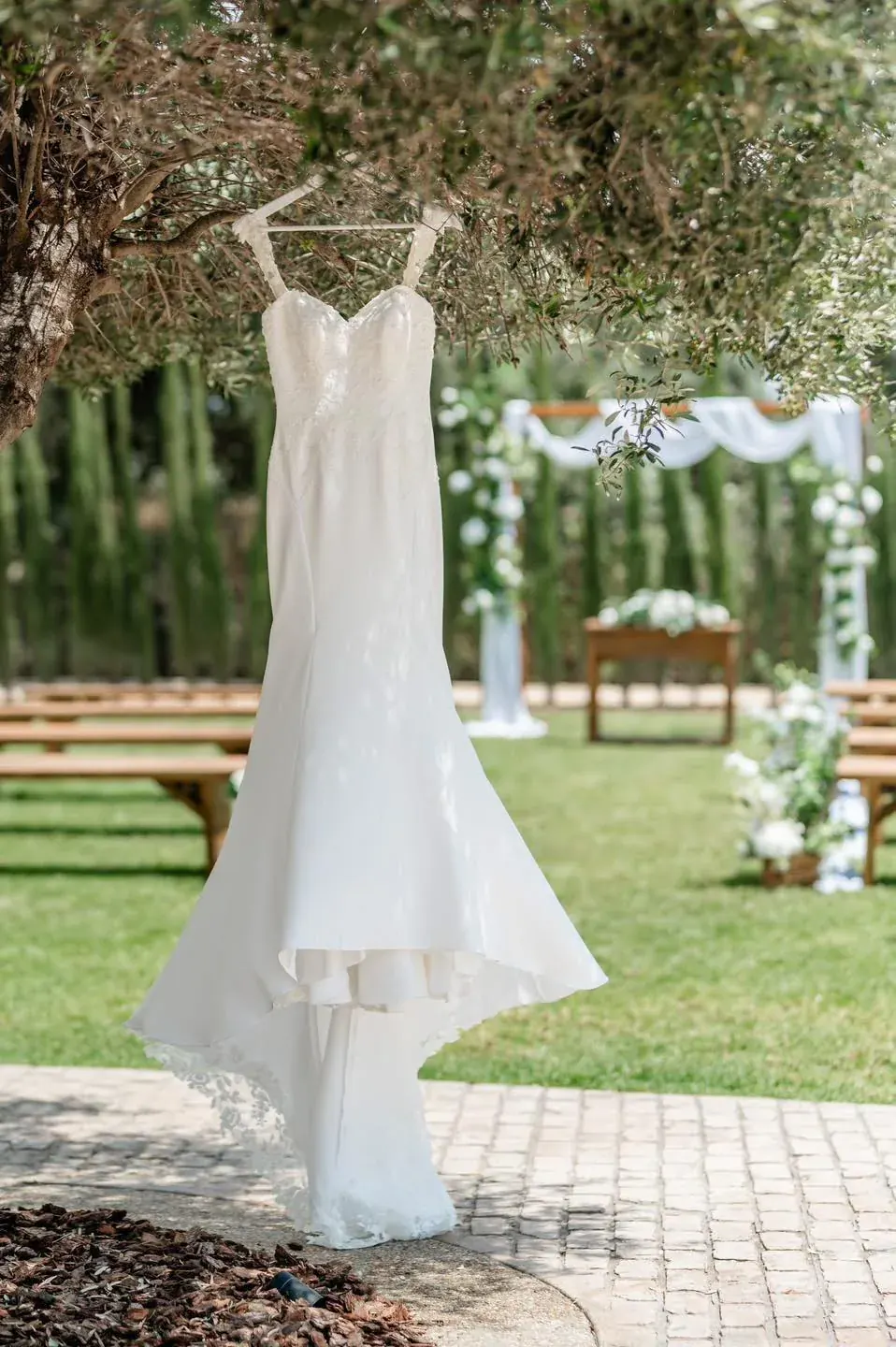 Wedding dress travel box